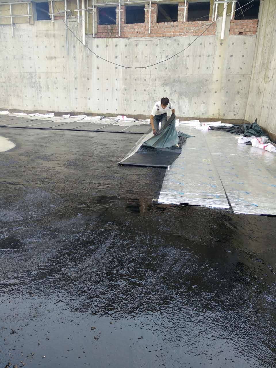 建德市金色陽(yáng)光非固化、自粘卷材案例